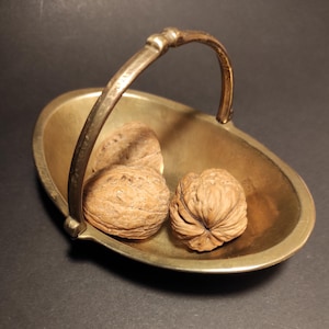 Vintage Brass Small Trinket Bowl - A heavy jewelry storage bowl made from solid brass - Old bronze or brass bowl