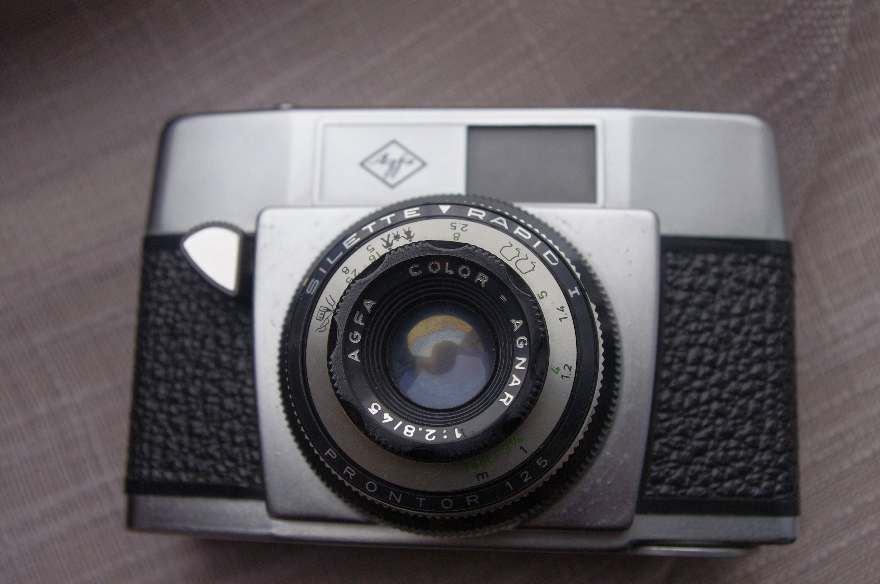 ビンテージフィルムカメラ 35 mm Agfa 50x - ケース付き - トップ