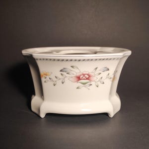 Villeroy&Boch Vintage white with flower decor warmer porcelain teapot warmer or for serving hot dishes/coffee warmer W. Germany mid-century