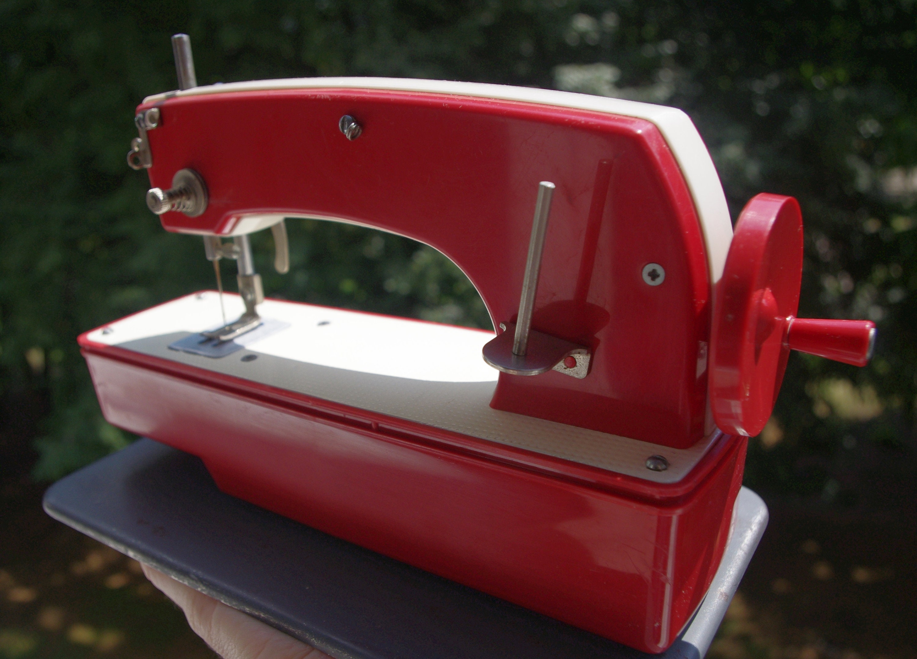 Vintage Sewing Machine Old small sewing machine Etsy