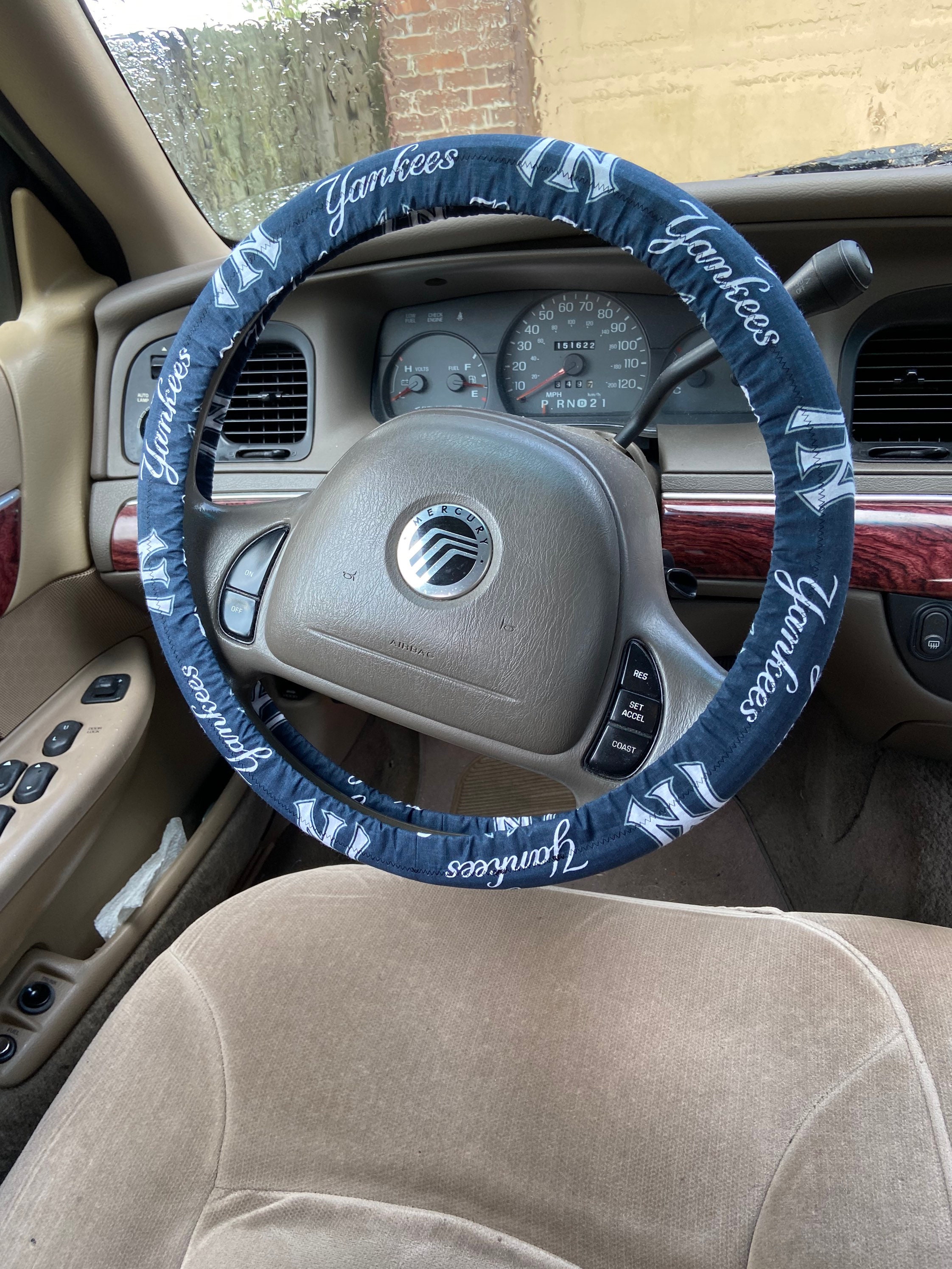 NY Yankees Steering Wheel Cover