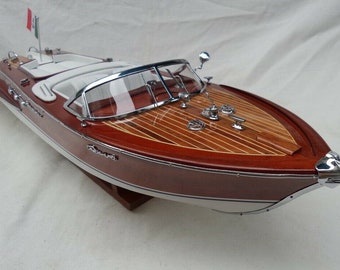 Handgemaakte houten Riva Aquarama 26" houten modelboot L60cm witte stoelen