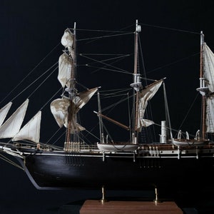 Kit de modelo de barco de resistencia de madera hecho a mano Escala 1:70 Altura 446 mm Ancho 216 mm Longitud 75