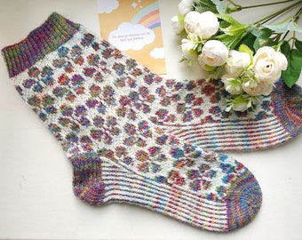 Knitted slipper woman wool socks with flowers, jacquard socks, Hand-knit cozy socks, Inspirational woman gift, jacquard socks