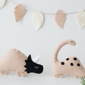 Felt Dinosaur Sewing Patterns, Dinosaur Felt Animals PDF Pattern, Plush Sewing Pattern for Ornaments, Baby Mobile Neutral Dinosaur image 3