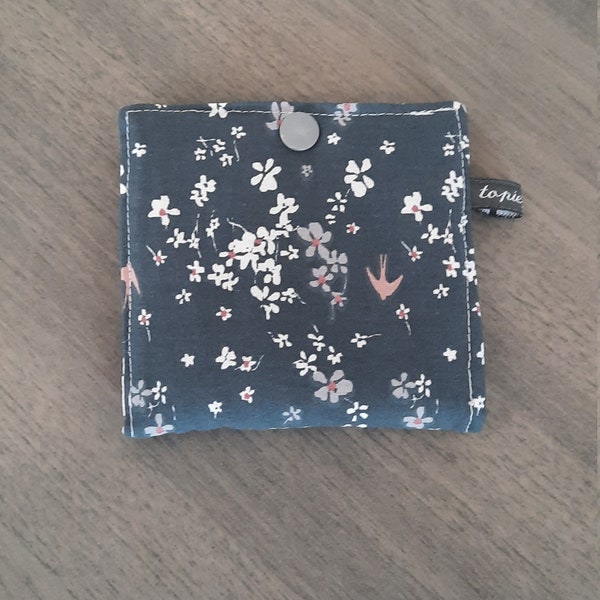 Pochette, trousse rangement  pour serviette hygiénique