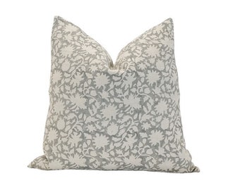 The Pillow Collection Tadita Floral Gray Down Filled Throw Pillow 