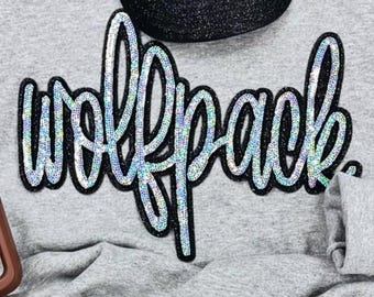 Wolfpack Aufnäher in Cursive groß Silber Pailletten Aufnäher zum aufbügeln