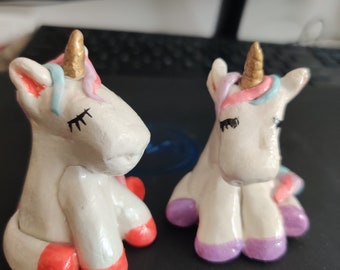 粘土で手作りしたユニコーンの置物 - Etsy 日本