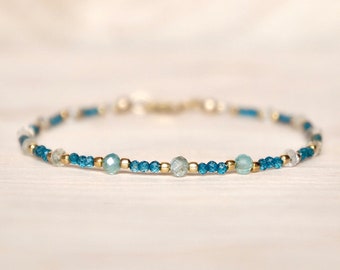Blue bracelet in natural stones topaz blue London apatite and aquamarine, original and handcrafted bracelet for women
