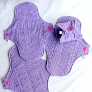 Organic Muslin Reusable Cloth Pads - Eco-Friendly Period Care - Set of 4