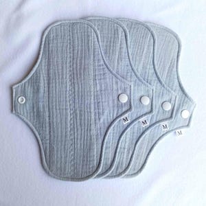 Reusable Muslin Cloth Pads: Eco-Friendly Organic Period Pads - 4-Pack