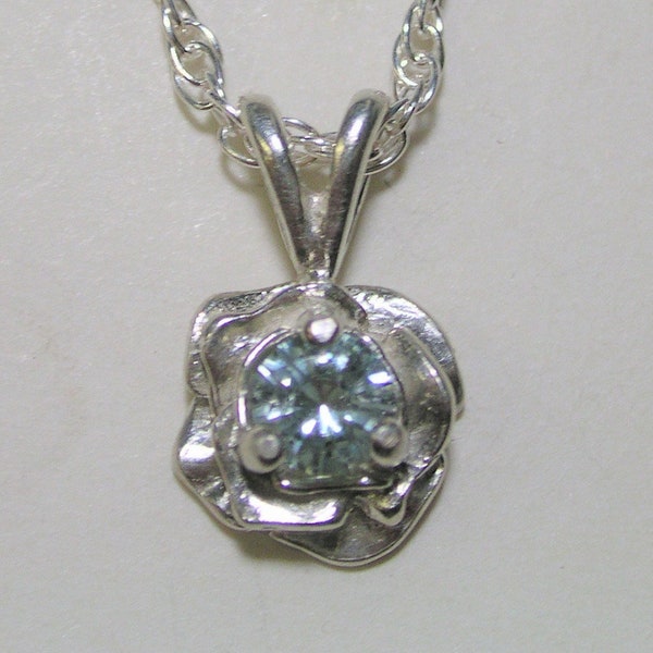 Montana Sapphire Necklace in Sterling Silver Rose Setting