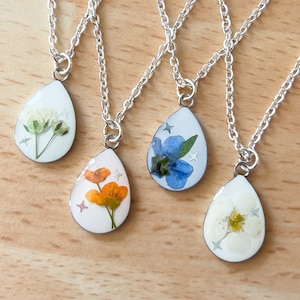 Birth Flower Necklace Gift For Women, Personalised Birth Flower Jewellery For Her, Birth Month Custom Pendant Birthday Present For Her