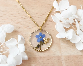 Gold Bee Necklace With Forget Me Not Flower, Dainty Bee Jewellery For Women, Forget Me Not Necklace Pendant Birthday Gift For Her