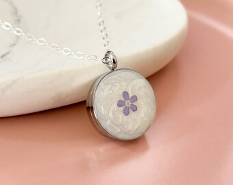 Forget-Me-Not Picture Locket Necklace For Women, Stainless Steel Glass Locket Gift For Her, Memory Photo Locket Keepsake Jewellery Gift