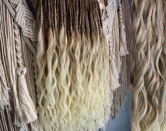 Synthetic crochet dreads extensions brown blonde ombre. With long loose ends