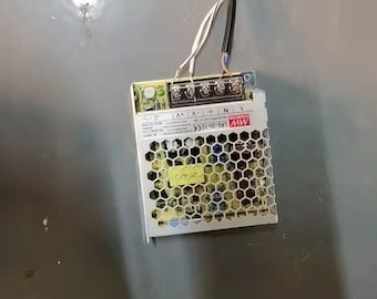 Universele geregelde schakelende voeding, converter AC 100-240V naar DC 12 volt transformator voor LED-striplicht, 3D-printer, computer