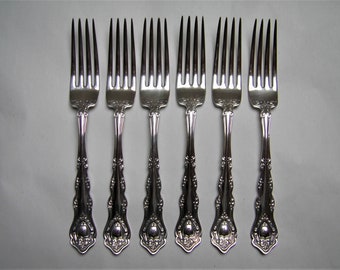 Set of Six Good Quality Silver Plated DESSERT / TABLE FORKS by Wm Rogers circa 1930's