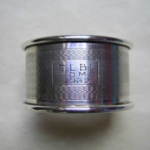 Art Deco Solid SILVER NAPKIN RING Hallmarked Chester 1938