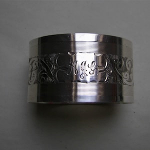 Attractive Oval Shaped Solid Silver NAPKIN RING Initialled &quot;AJG&quot; Hallmarked Birmingham 1951