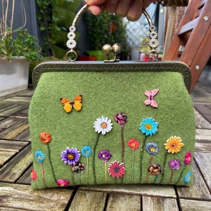Handgemachte Filzblumentasche - Wilde Blumen