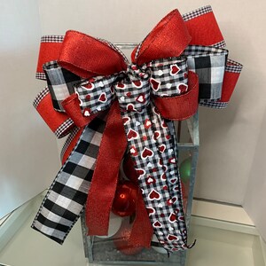 Valentines Wreath Bow, Handmade Wired Ribbon Bow, Valentine Decor for Wreaths, Lanterns and Doors