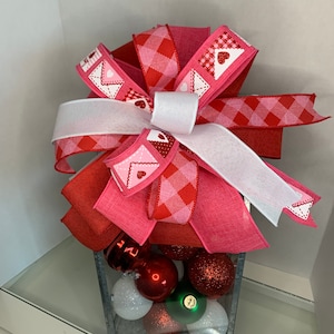 Valentines Day Bow: Handmade Buffalo Plaid Wreath Decor