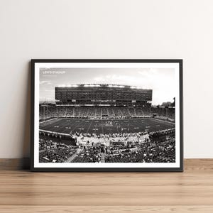 Impresión del estadio de Levi&#39;s: fotografía de los San Francisco 49ers de la NFL, arte en blanco y negro