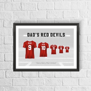 Camiseta de fútbol familiar personalizada del Manchester Reds / Regalo para el Día del Padre / Regalo de fútbol personalizado / Regalo para fanáticos del Utd