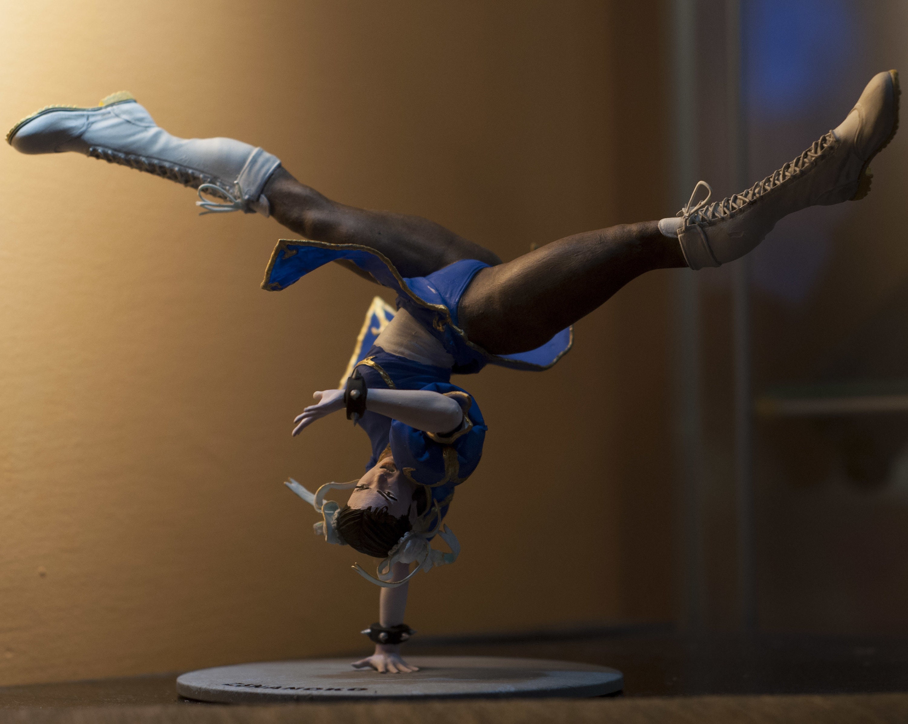 Chunli Spinning Bird Kick Fan Art / Resin Figure Scales to Etsy UK