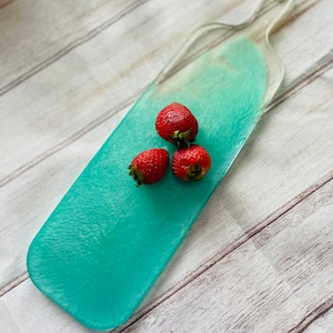 Wine bottle tray / resin gift / cheese plate / Christmas stand
