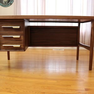 Mid Century Modern Style Executive Desk in Walnut