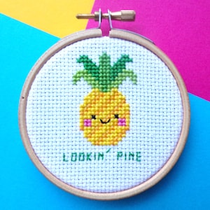 Kawaii Ananas Korsstygnsmönster: Minidesign för nybörjare (PDF-nedladdning)