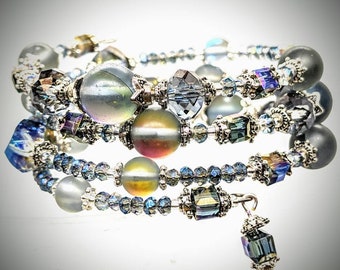 Memory Wire Wrap Bracelet with Gray Crystals, Gray Matte Glass Beads, and Metal Accents/Wrap Bracelet/Memory Wire/ Crystal Glass Bracelet