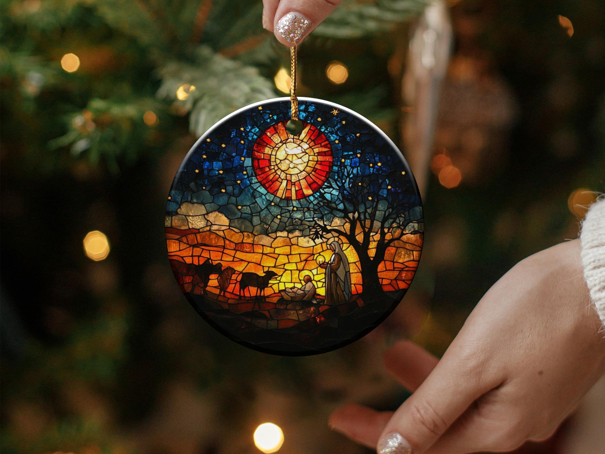 キリスト降誕の飾り、宗教的なクリスマスの飾り、クリスマスツリーの飾り、クリスマスギフトの飾り, image size:2000x1500