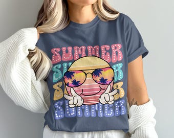 T-shirt d'été rétro vintage couleurs confort, t-shirt soleil mignon avec lunettes de soleil, chemise de vacances d'été drôle, t-shirt Beach Vibes, cadeau pour amoureux du soleil
