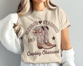 Camiseta "Bendito Estresado y Vaquero Obsesionado" con Colores Cómodos, Camiseta Vaquera del Oeste, Camiseta Campestre, Camiseta con Gráfico de Botas Vaqueras Bonitas