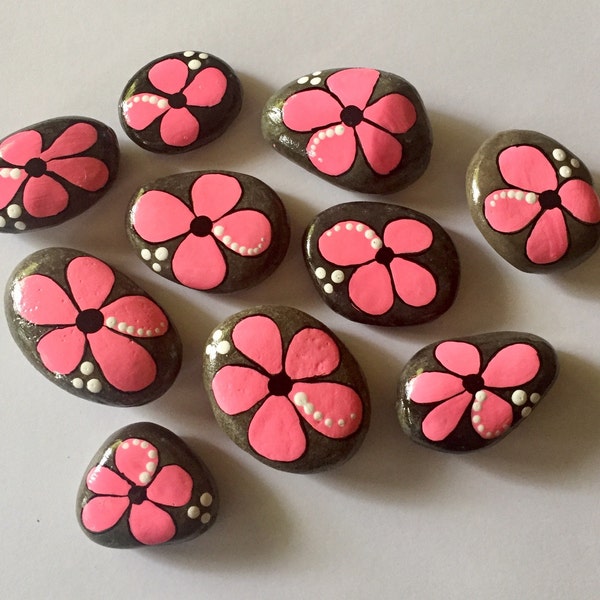 10 pink flower painted rocks, pocket pebbles, garden decor, home decoration, Mothers Day gift, small gift, favors, home decoration