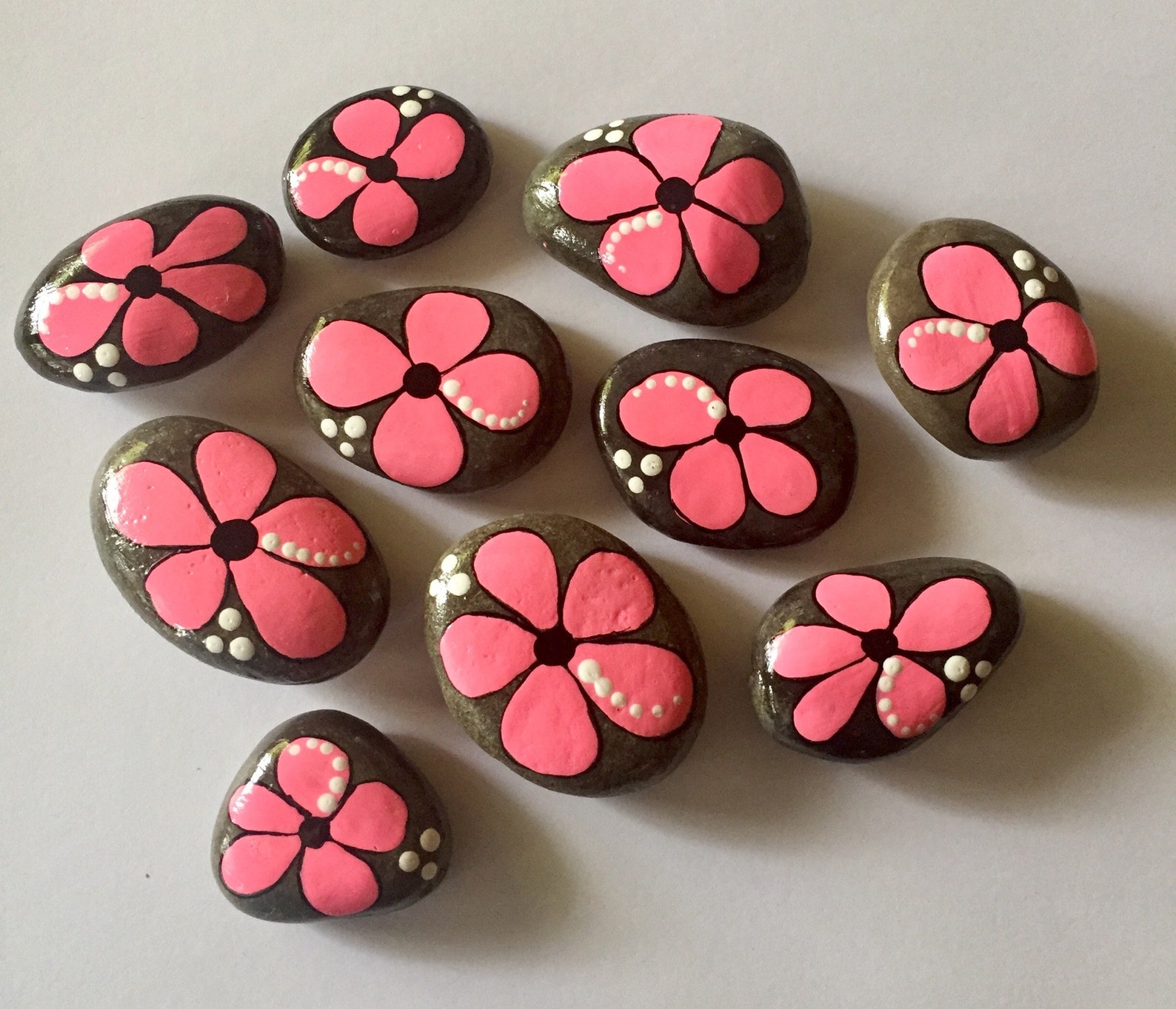 Set of 10 Yellow Flower Painted Rocks, Set of 10. Kindness Rocks Garden Decor Garden Stones