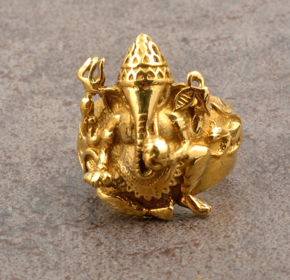 Pink Stone 22 KT Gold Antique Ganesha Ring for Men