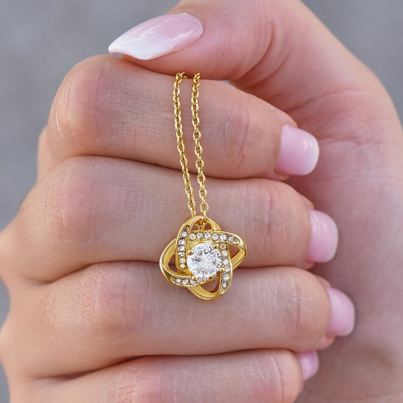 To My Girlfriend Mom Necklace, Girlfriends Mom Christmas Gift for