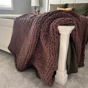 Hand Knit Blanket, Boho Throw Blanket for Chair, Chenille Bedspread, Finger Knit Blanket, Handmade Chunky Knit Blanket, Arm Knit Blanket