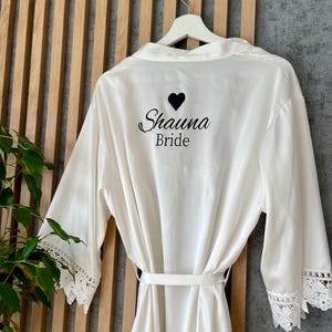 Personalised Bridesmaid robes, Wedding Dressing Gown, Bridal robe, Robes, Satin Wedding Robe, white bridal Robe, bridal robe,bridesmaid gift