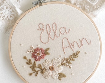Personalised Floral Embroidery Hoop – Custom Name Hoop Art, Hand Embroidered Nursery Decor, Baby Shower or Birth Announcement Gift