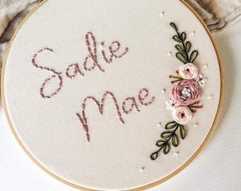 Personalised Floral Embroidery Hoop – Custom Name Hoop Art, Hand Embroidered Nursery Decor, Baby Shower or Birth Announcement Gift