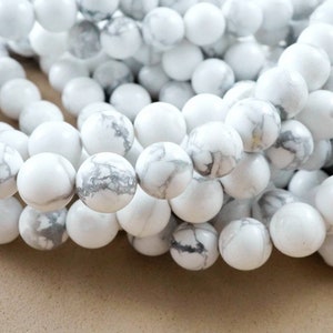 Howlite Beads (Round)(Smooth)(4mm)(6mm)(8mm)(10mm (12mm))(16&quot;Strand)