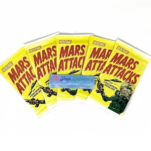 Heritage - Mars Attacks - Collectible Trading Cards - (5 PACKS) - New Sealed