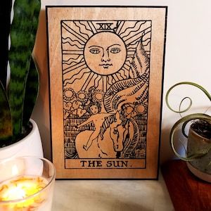 Carta de tarot solar grabada, decoración de pared de tarot, decoración de altar de tarot, regalos de tarot,