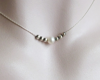 Dainty Navajo Pearls with Fresh Water Pearl Necklace, 925 Sterling Silver Minimal Jewelry, Round Pearl Necklace, Tiny Round Navajo Pearls